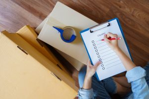 moving checklist to simplify your move